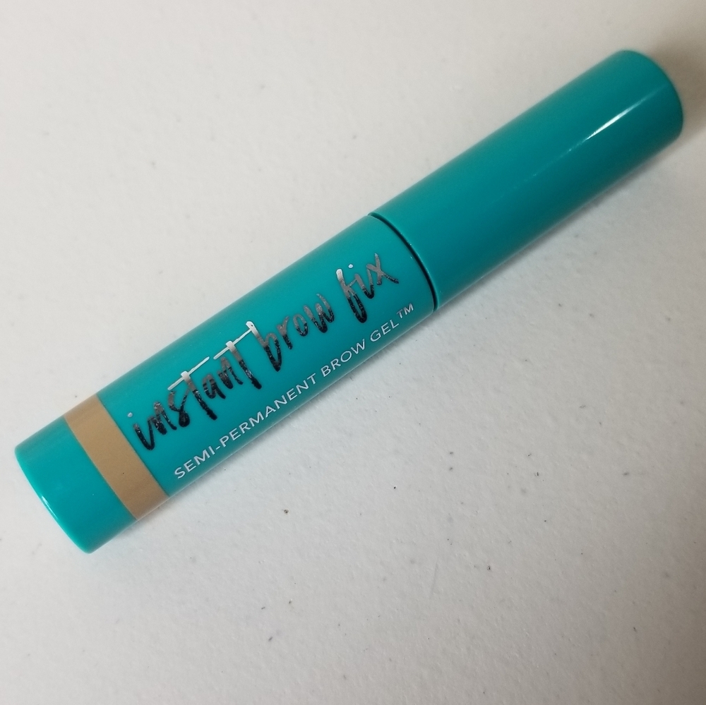 Instant Brow Fix Eyebrow Gel in Dark Blonde